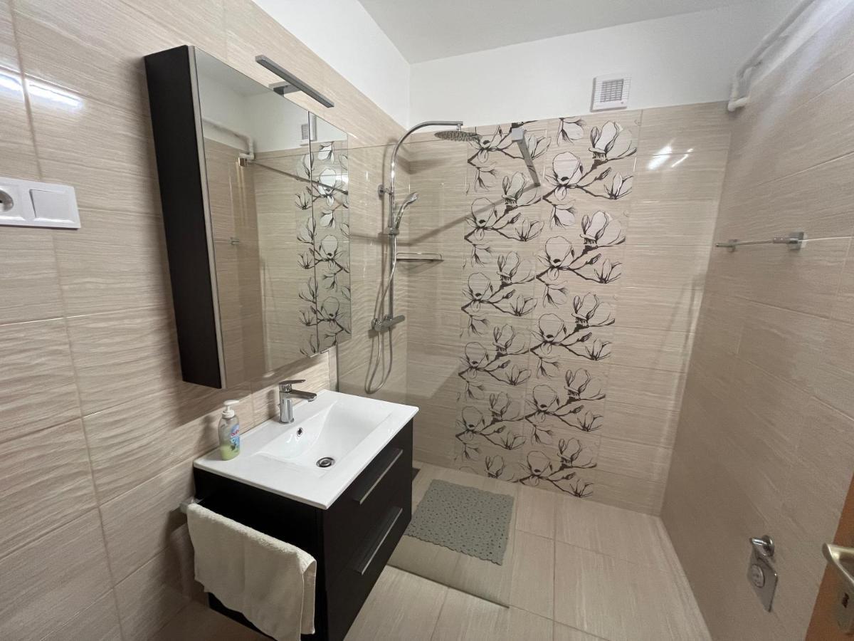 Relaxap Zalakaros Apartment Ngoại thất bức ảnh